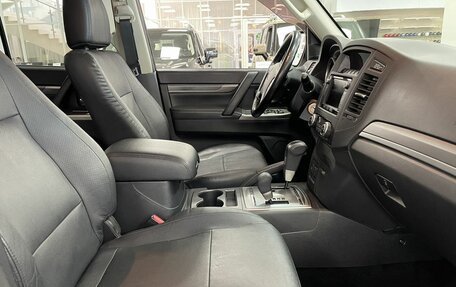 Mitsubishi Pajero IV, 2014 год, 2 750 000 рублей, 10 фотография