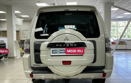 Mitsubishi Pajero IV, 2014 год, 2 750 000 рублей, 6 фотография