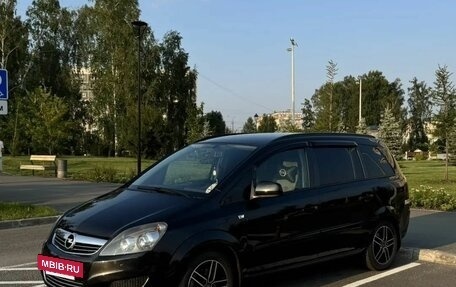 Opel Zafira B, 2012 год, 950 000 рублей, 2 фотография