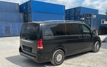 Mercedes-Benz V-Класс, 2015 год, 3 400 000 рублей, 3 фотография