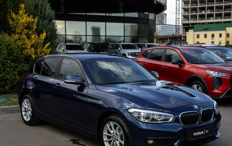 BMW 1 серия, 2018 год, 1 728 000 рублей, 2 фотография