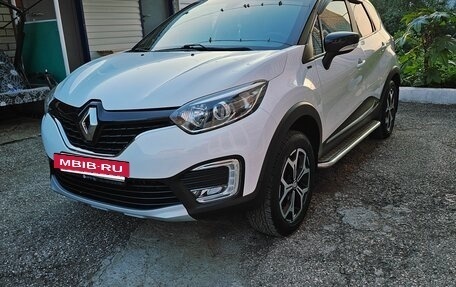 Renault Kaptur I рестайлинг, 2018 год, 2 300 000 рублей, 3 фотография