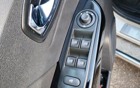 Renault Kaptur I рестайлинг, 2018 год, 2 300 000 рублей, 28 фотография
