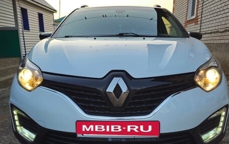 Renault Kaptur I рестайлинг, 2018 год, 2 300 000 рублей, 25 фотография