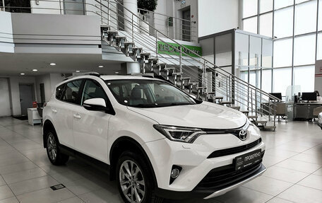 Toyota RAV4, 2015 год, 2 550 000 рублей, 3 фотография