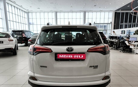 Toyota RAV4, 2015 год, 2 550 000 рублей, 7 фотография