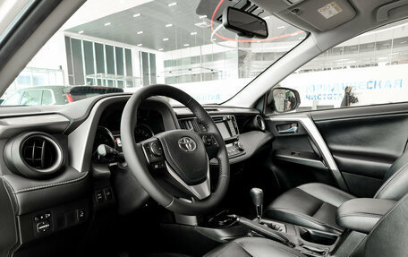 Toyota RAV4, 2015 год, 2 550 000 рублей, 20 фотография
