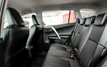 Toyota RAV4, 2015 год, 2 550 000 рублей, 15 фотография