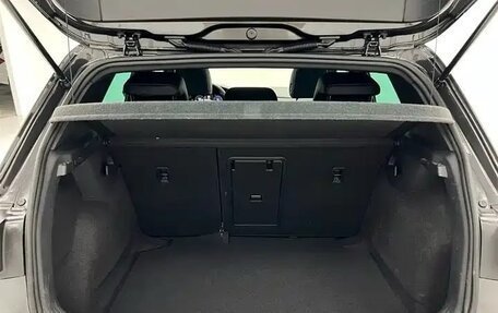 Volkswagen Golf VIII, 2023 год, 1 710 000 рублей, 11 фотография