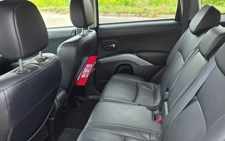 Mitsubishi Outlander III рестайлинг 3, 2011 год, 870 000 рублей, 8 фотография