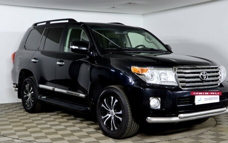 Toyota Land Cruiser 200, 2015 год, 3 899 990 рублей, 3 фотография