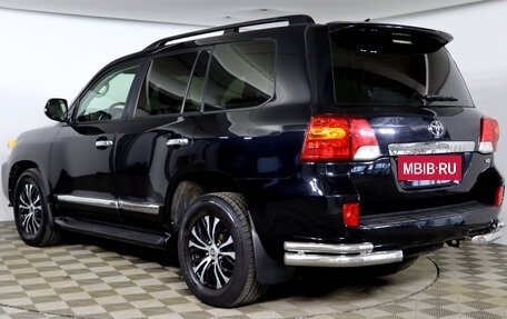 Toyota Land Cruiser 200, 2015 год, 3 899 990 рублей, 7 фотография