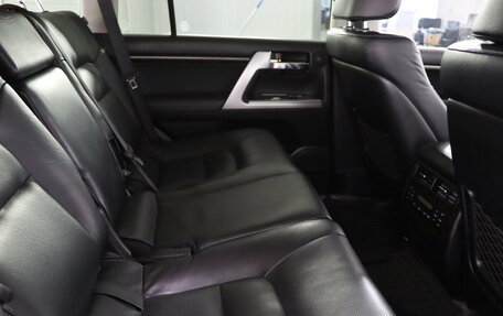 Toyota Land Cruiser 200, 2015 год, 3 899 990 рублей, 24 фотография