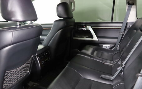 Toyota Land Cruiser 200, 2015 год, 3 899 990 рублей, 22 фотография