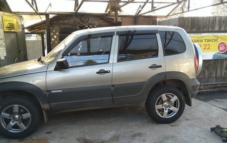 Chevrolet Niva I рестайлинг, 2014 год, 490 000 рублей, 3 фотография