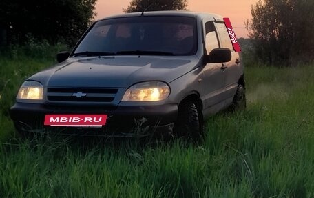 Chevrolet Niva I рестайлинг, 2007 год, 335 000 рублей, 21 фотография
