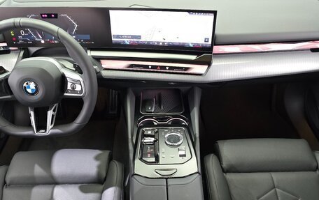 BMW 5 серия, 2025 год, 7 800 000 рублей, 8 фотография