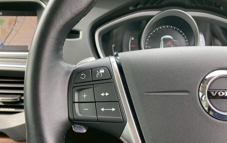 Volvo V40 II рестайлинг, 2020 год, 910 000 рублей, 10 фотография