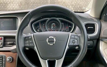 Volvo V40 II рестайлинг, 2020 год, 910 000 рублей, 9 фотография