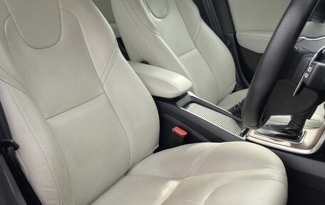 Volvo V40 II рестайлинг, 2020 год, 910 000 рублей, 23 фотография