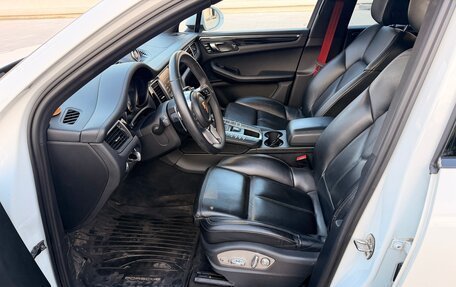 Porsche Macan I рестайлинг, 2014 год, 2 350 000 рублей, 26 фотография