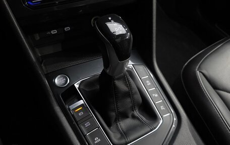 Volkswagen Tiguan II, 2022 год, 3 150 000 рублей, 20 фотография