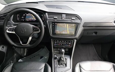 Volkswagen Tiguan II, 2022 год, 3 150 000 рублей, 15 фотография