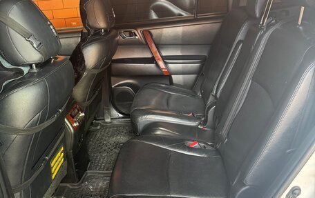 Toyota Highlander III, 2012 год, 1 900 000 рублей, 2 фотография