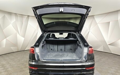 Audi SQ8, 2023 год, 11 970 000 рублей, 12 фотография