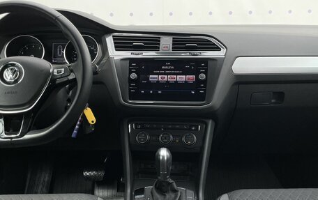 Volkswagen Tiguan II, 2018 год, 2 730 000 рублей, 16 фотография