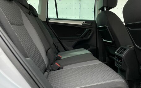 Volkswagen Tiguan II, 2018 год, 2 730 000 рублей, 13 фотография