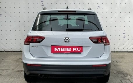 Volkswagen Tiguan II, 2018 год, 2 730 000 рублей, 6 фотография
