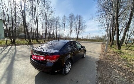 Chevrolet Cruze II, 2014 год, 700 000 рублей, 3 фотография