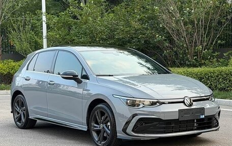 Volkswagen Golf VIII, 2022 год, 1 690 000 рублей, 1 фотография