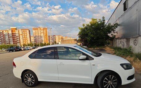 Volkswagen Polo VI (EU Market), 2015 год, 1 050 000 рублей, 1 фотография