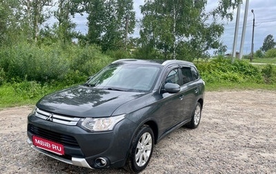 Mitsubishi Outlander III рестайлинг 3, 2014 год, 1 390 000 рублей, 1 фотография