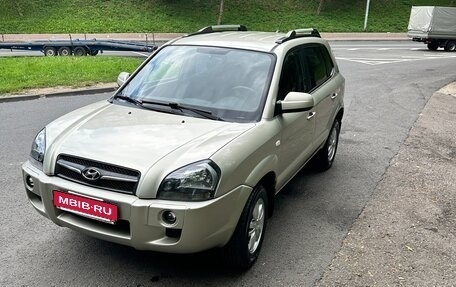 Hyundai Tucson III, 2008 год, 890 000 рублей, 2 фотография