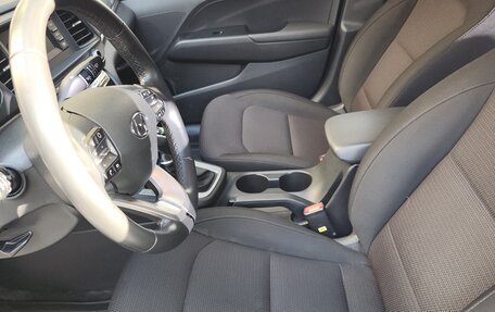 Hyundai Elantra VI рестайлинг, 2019 год, 1 700 000 рублей, 5 фотография