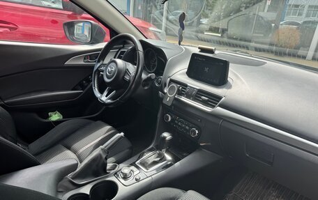 Mazda 3, 2018 год, 1 500 000 рублей, 10 фотография