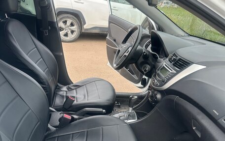 Hyundai Solaris II рестайлинг, 2013 год, 750 000 рублей, 12 фотография