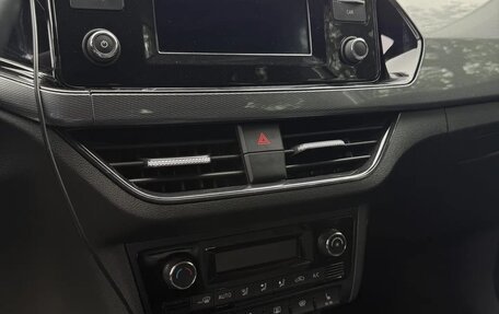 Volkswagen Polo VI (EU Market), 2021 год, 1 645 000 рублей, 8 фотография