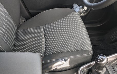 Suzuki Vitara II рестайлинг, 2020 год, 2 000 000 рублей, 13 фотография