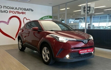 Toyota C-HR I рестайлинг, 2019 год, 1 898 000 рублей, 3 фотография