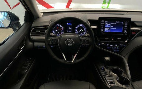 Toyota Camry, 2021 год, 2 298 000 рублей, 14 фотография