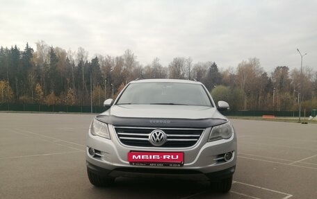 Volkswagen Tiguan I, 2010 год, 655 000 рублей, 2 фотография