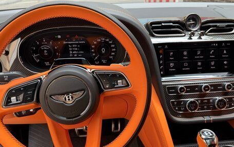 Bentley Bentayga I, 2026 год, 47 000 000 рублей, 17 фотография