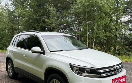 Volkswagen Tiguan I, 2015 год, 1 620 000 рублей, 2 фотография