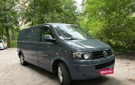 Volkswagen Transporter T5 рестайлинг, 2011 год, 1 450 000 рублей, 2 фотография