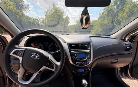 Hyundai Solaris II рестайлинг, 2011 год, 880 000 рублей, 9 фотография