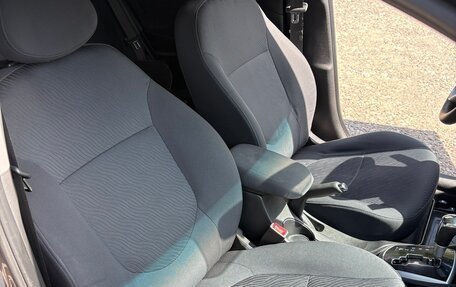 Hyundai Solaris II рестайлинг, 2011 год, 880 000 рублей, 8 фотография